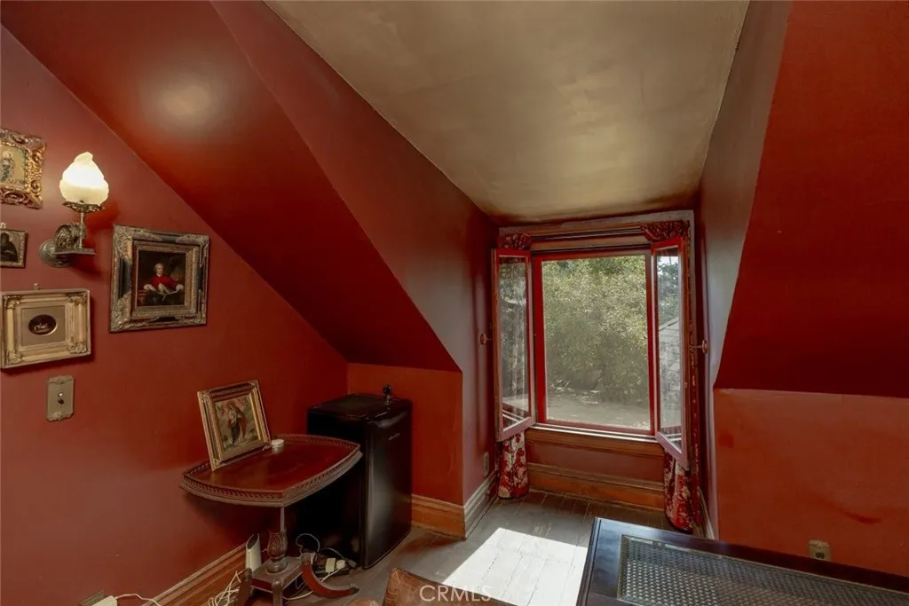 822 E Wilson Avenue, Glendale, California 91206 home-pic-53